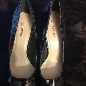 Size 7 black high heels.
